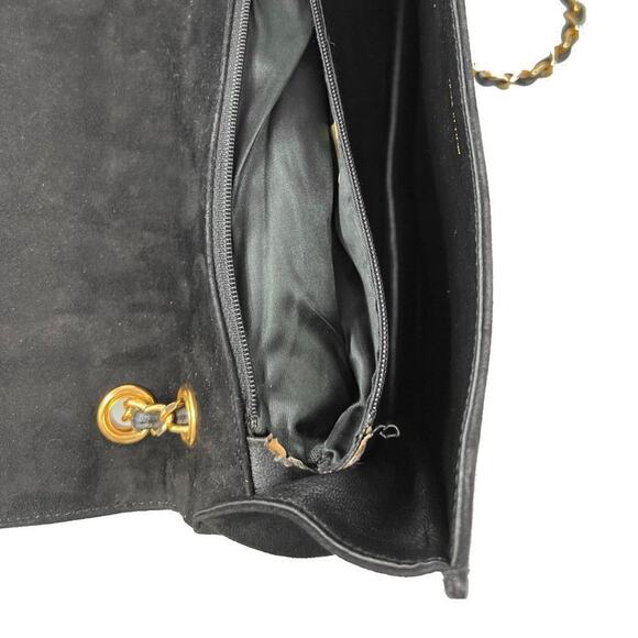 Chanel Vintage Black Quilted Suede Flap Shoulder Bag with Chain Strap – 1990s - Picture 11 of 13
